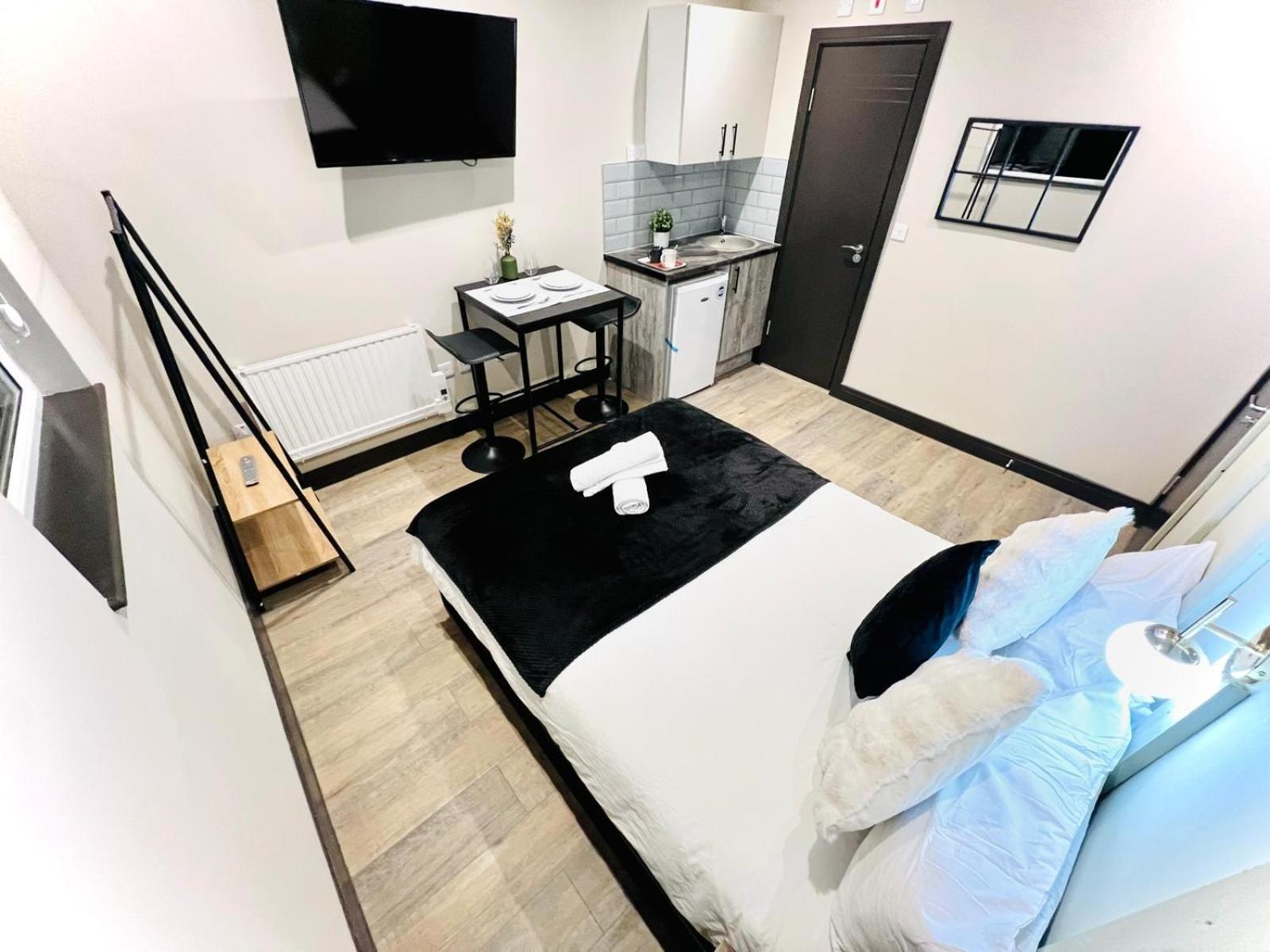 London 72 City Center Studio Top Location I ภายนอก รูปภาพ