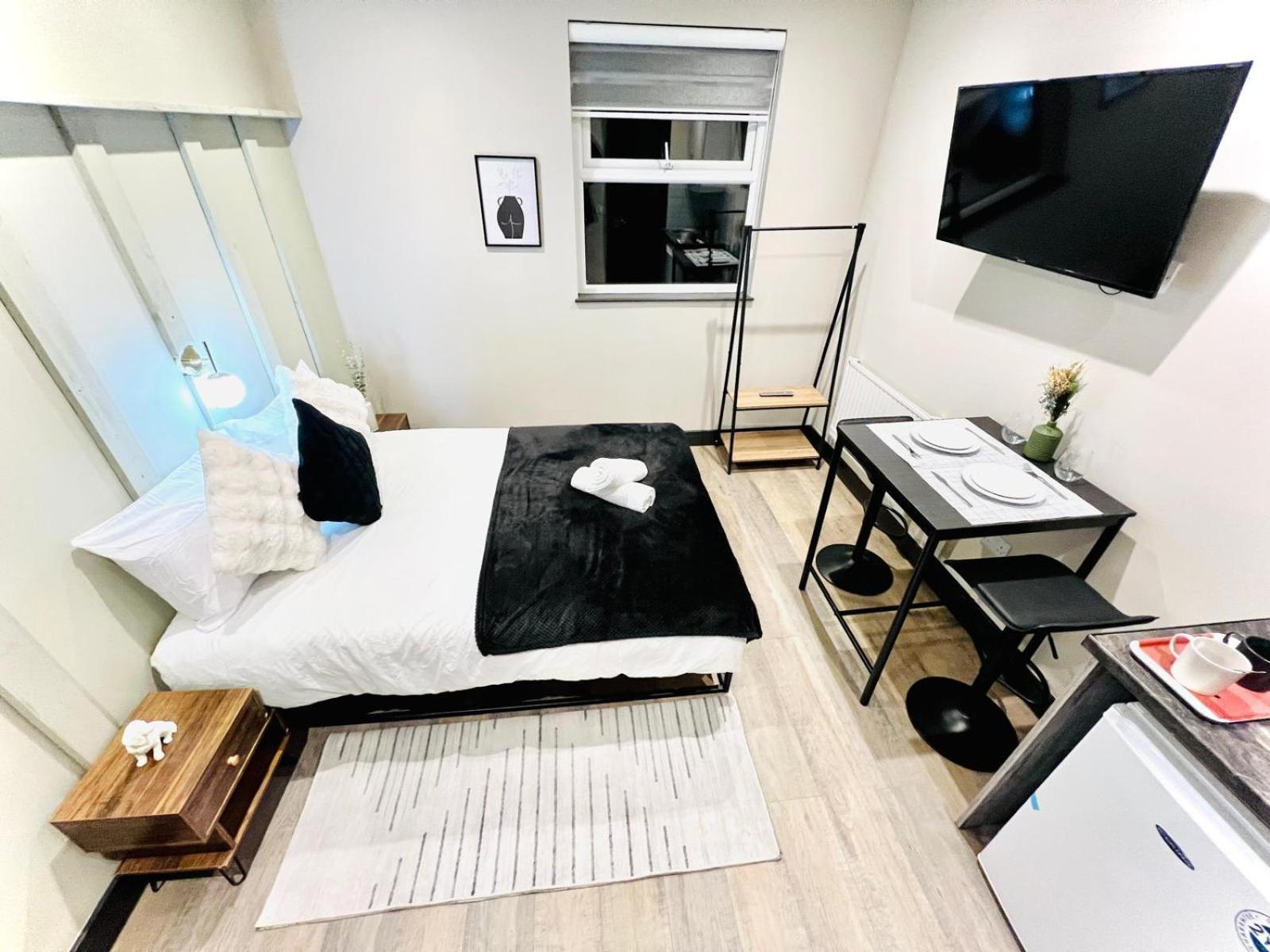 London 72 City Center Studio Top Location I ภายนอก รูปภาพ