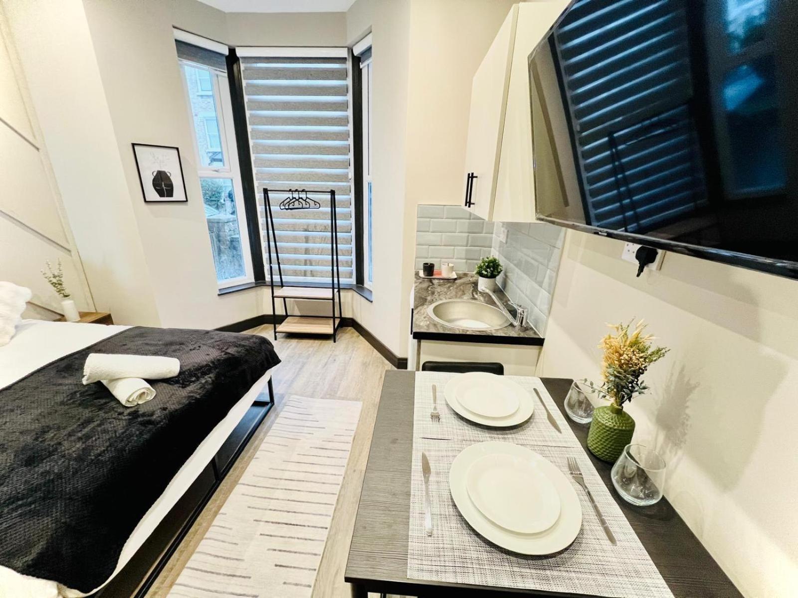 London 72 City Center Studio Top Location I ภายนอก รูปภาพ